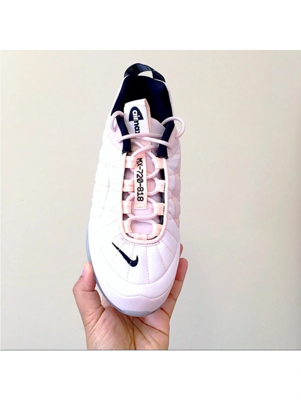 Nike MX 720 818 Women’s Sneakers